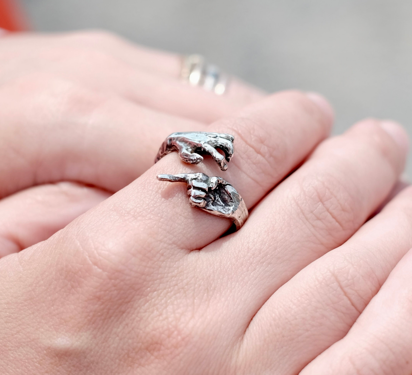 Hands Ring in Sterling Silver